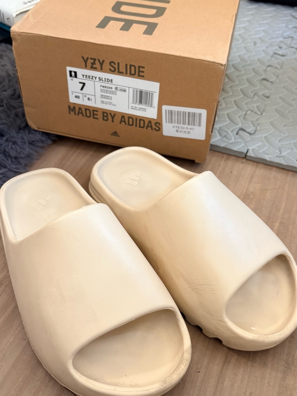 adidas Yeezy Slides